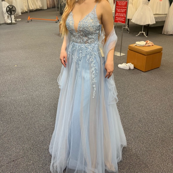 Blue Cinderella Prom/Formal Dress - Picture 5 of 6